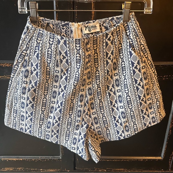 Show Me Your MuMu Pants - Show Me Your MuMu High Waist Aztec Patterned Shorts - Blue & White XS